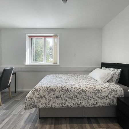 Bright, Warm & Cozy House In Harpurhey Apartment Manchester Exterior foto