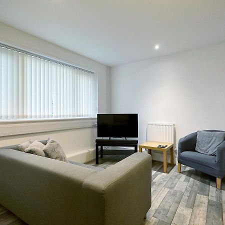 Bright, Warm & Cozy House In Harpurhey Apartment Manchester Exterior foto
